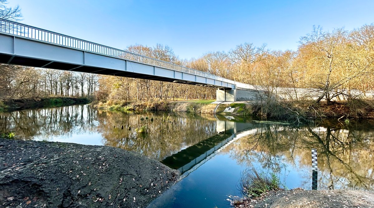 Kładka przez Widawę