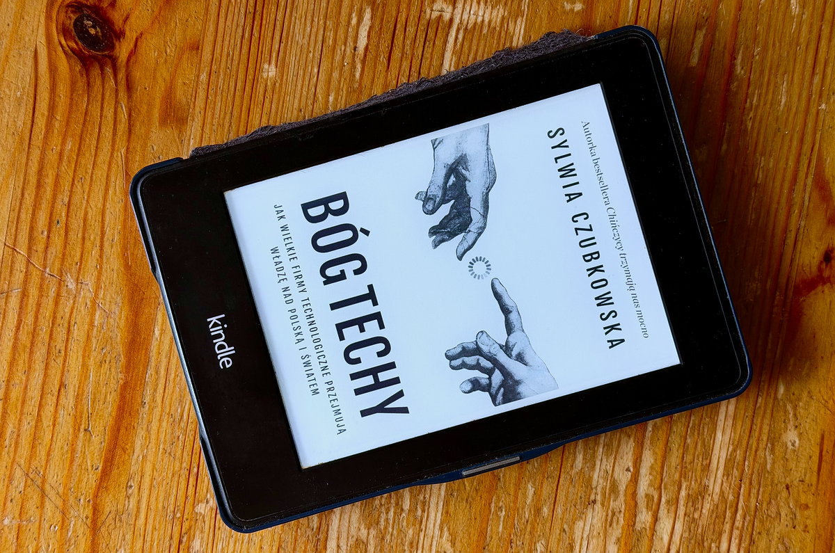 Sylwia Czubkowska Bóg techy